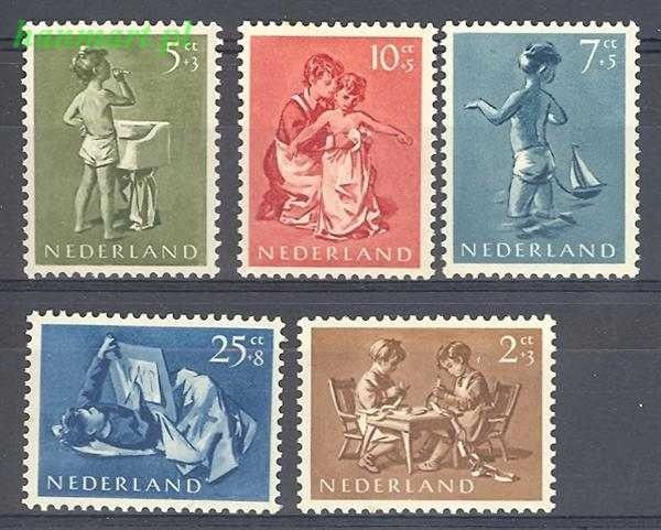 Znaczek Holandia 1954 Mi 649-653 Z podlepką *