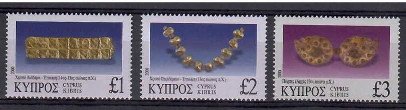Znaczek Cypr 2000 Mi 952-954 Czyste **
