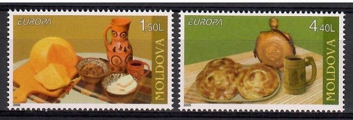 Znaczek Mołdawia 2005 Mi 511-512 Czyste **