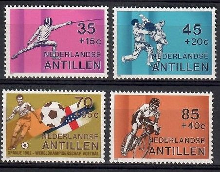 Znaczek Antyle Holenderskie 1982 Mi 463-466 Czyste **