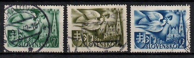 Znaczek Słowacja 1942 Mi 102-104 Stemplowane