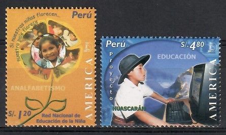 Znaczek Peru 2004 Mi 1944-1945 Czyste **