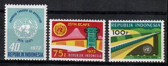 Znaczek Indonezja 1972 Mi 701-703 Czyste **