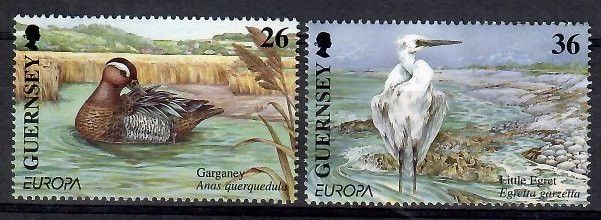 Znaczek Guernsey 2001 Mi 881-882 Czyste **