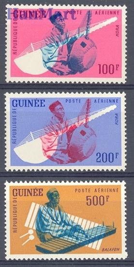 Znaczek Gwinea 1962 Mi 125-127 Czyste **